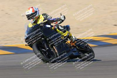 media/Dec-18-2022-SoCal Trackdays (Sun) [[8099a50955]]/Turns 9 and 10 Set 2 (1055am)/